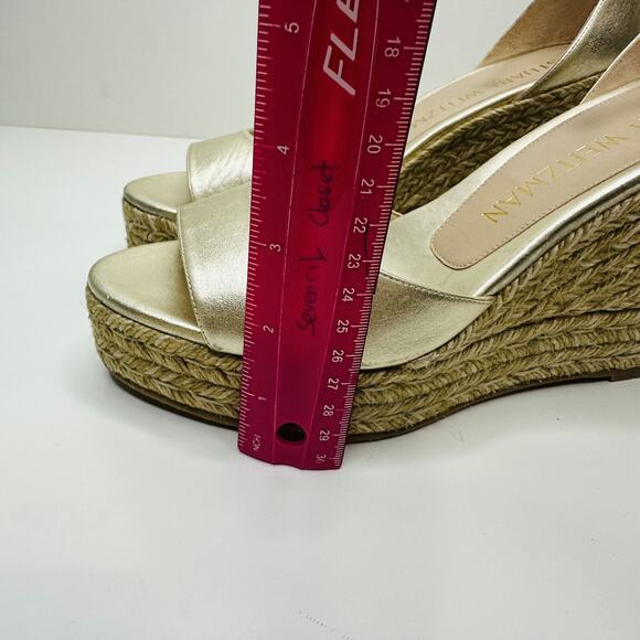 NIB Stuart Weitzman Nudistcurve Women's US 10.5 Sandals Gold Espadrille Wedge - Picture 8 of 14